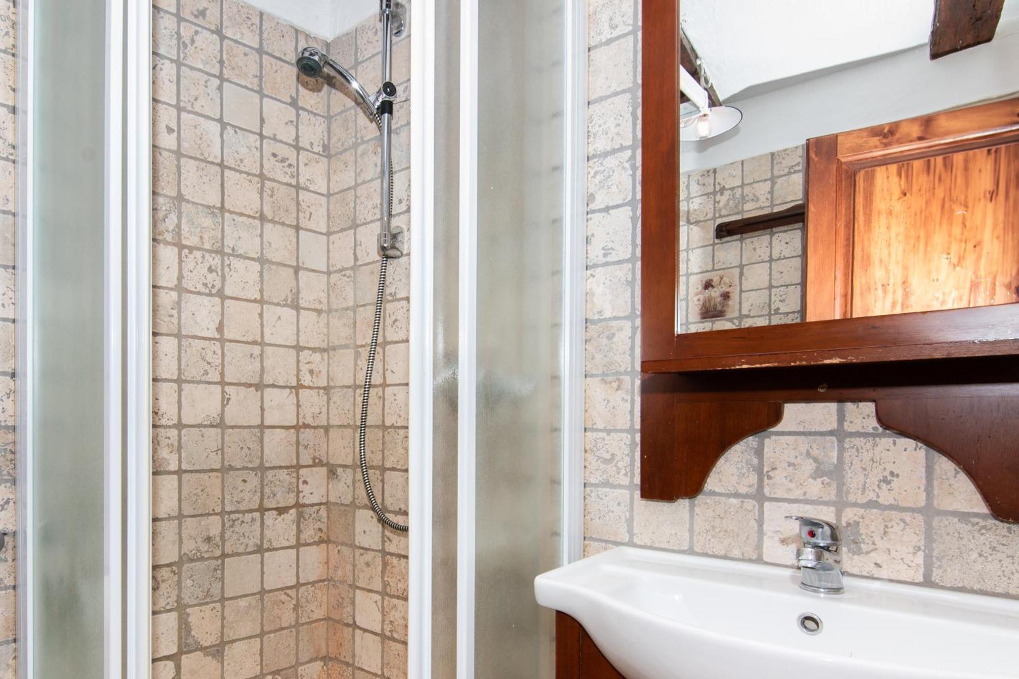 Apartments Valentinus 1800 Sežana Zewnętrze zdjęcie