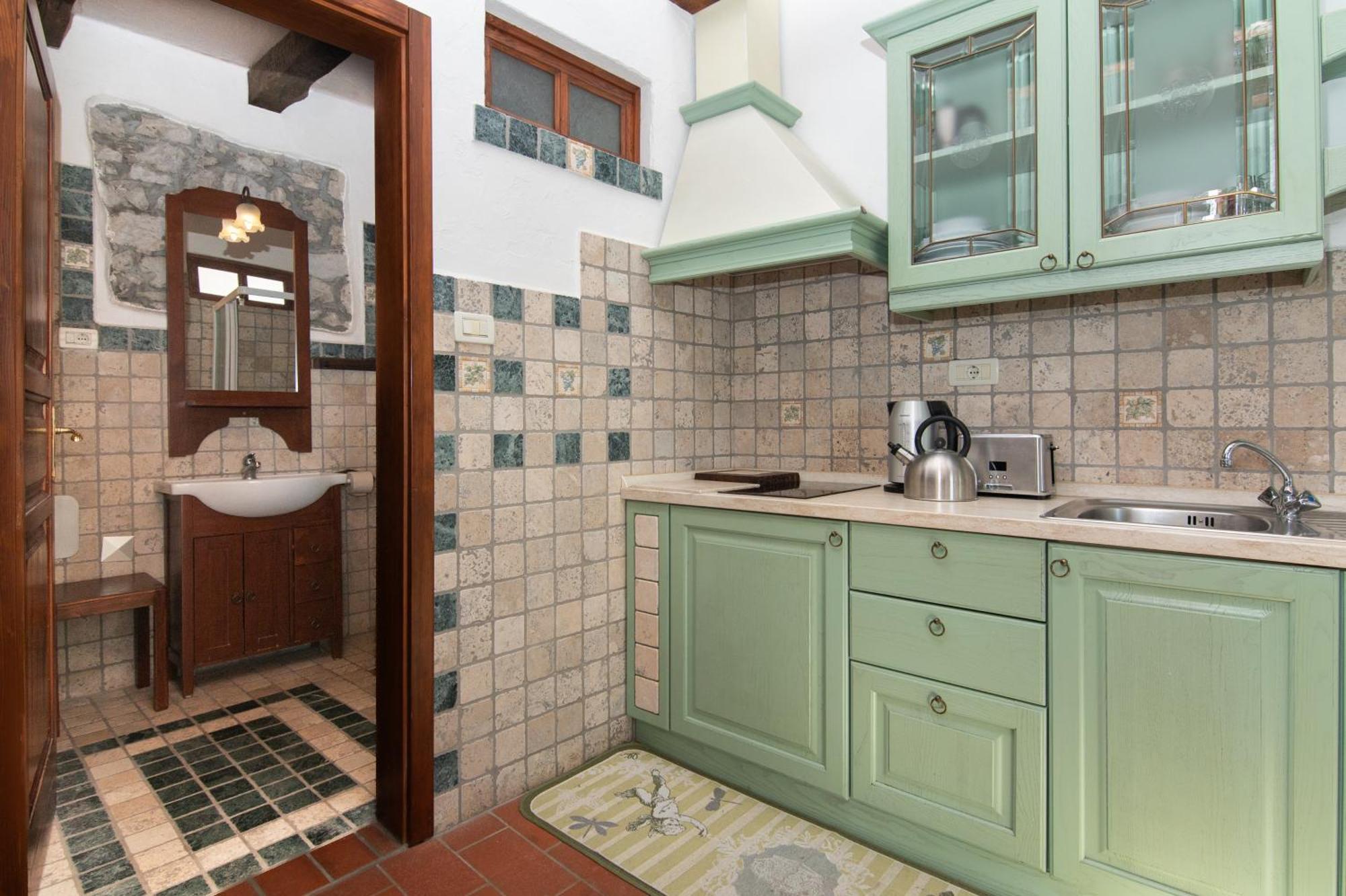 Apartments Valentinus 1800 Sežana Zewnętrze zdjęcie
